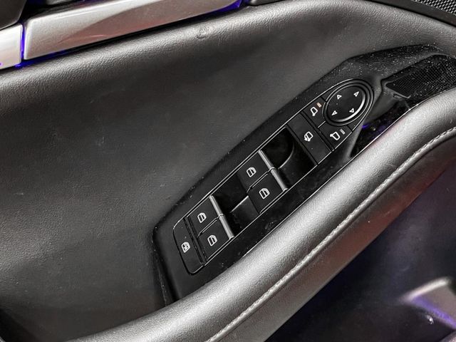 Mazda Mazda3  第27張相片