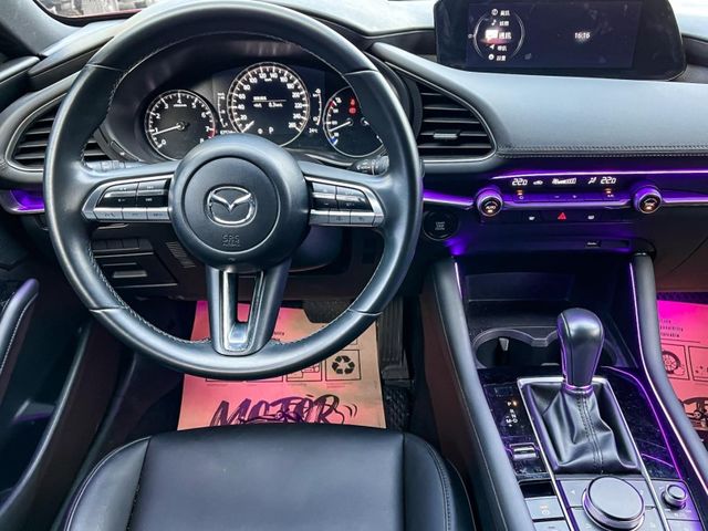 Mazda Mazda3  第37張相片
