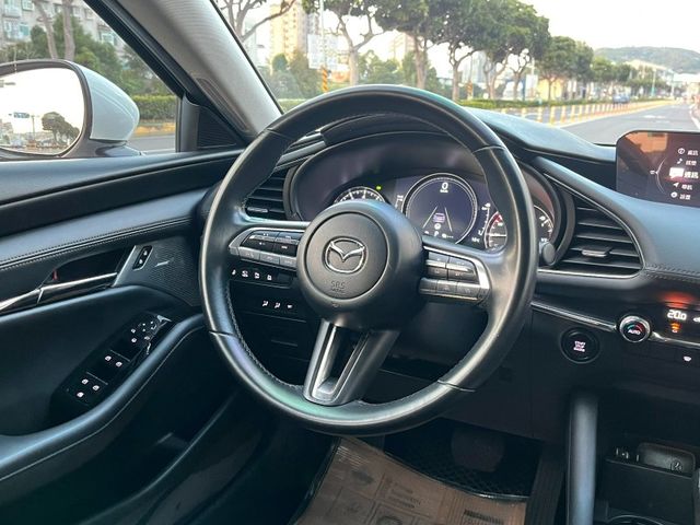 Mazda Mazda3  第13張相片