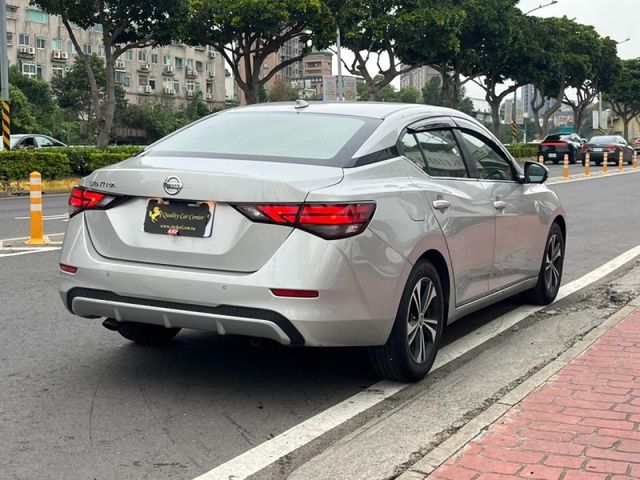 Nissan Sentra  第6張相片