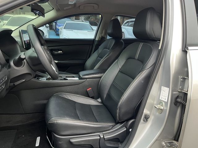 Nissan Sentra  第9張相片