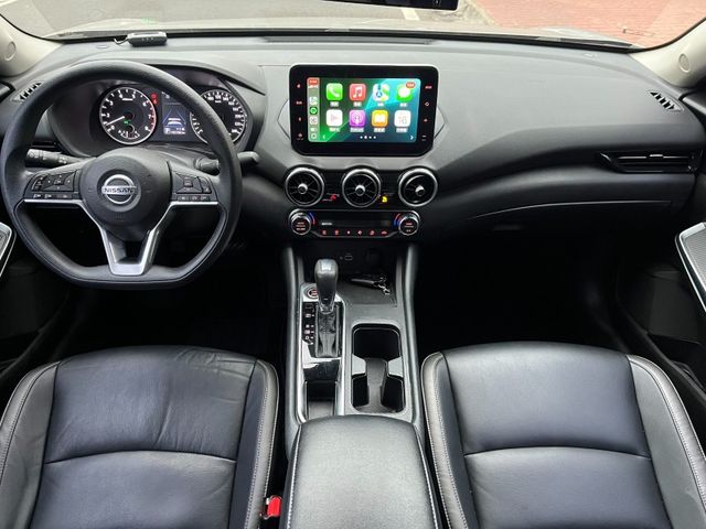 Nissan Sentra  第10張相片