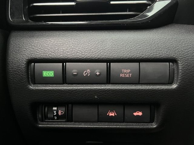 Nissan Sentra  第17張相片