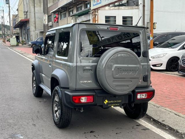 Suzuki Jimny  第8張相片
