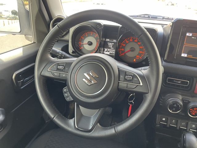 Suzuki Jimny  第12張相片