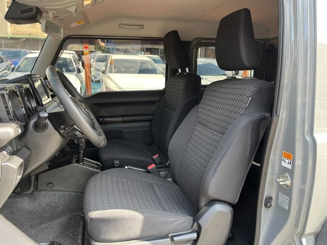 Suzuki Jimny  第9張相片