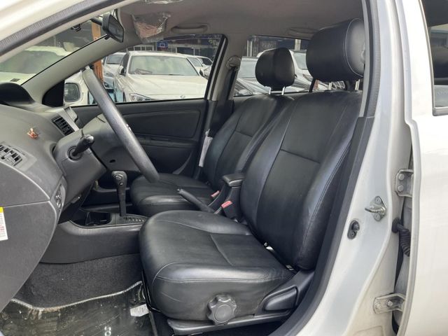 Toyota Vios  第10張相片