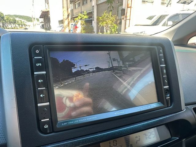 Toyota Wish  第23張相片