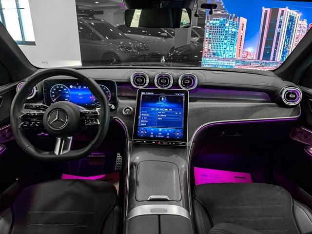Mercedes-Benz/賓士 GLC300  第23張相片