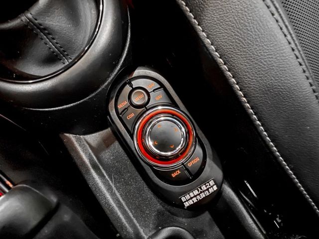 MINI Cooper  第25張相片