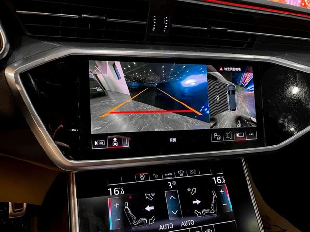 Audi A6  第32張相片