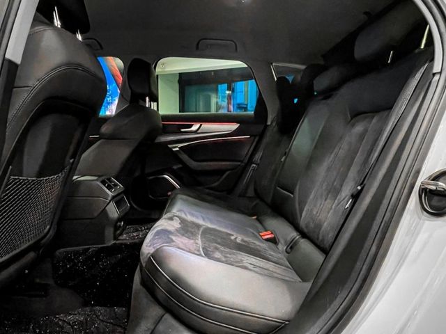 Audi A6  第42張相片