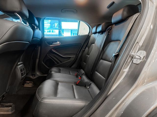 Mercedes-Benz/賓士 GLA180  第22張相片