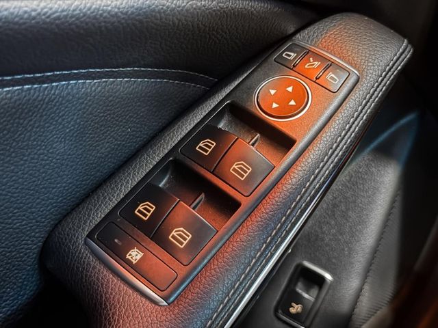 Mercedes-Benz/賓士 GLA180  第25張相片