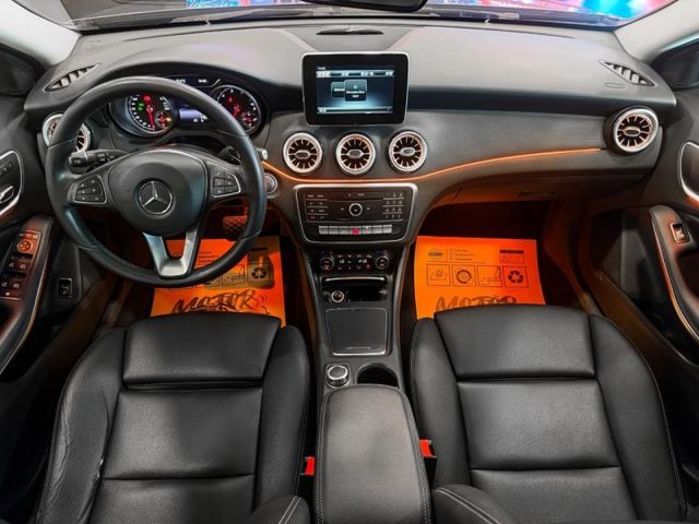 Mercedes-Benz/賓士 GLA180  第43張相片