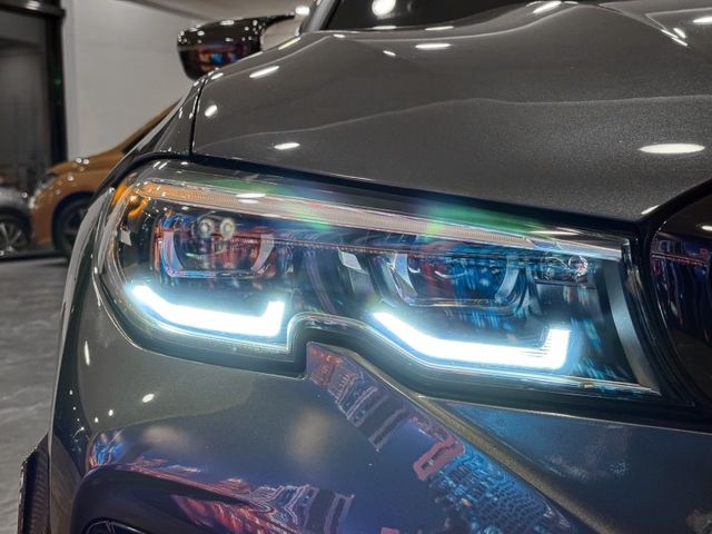 BMW/ 寶馬 330i  第1張相片