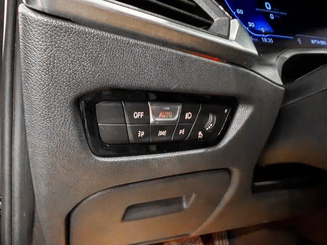 BMW/ 寶馬 330i  第19張相片