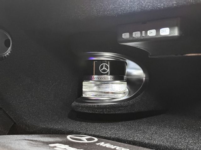 Mercedes-Benz/賓士 S500  第49張相片