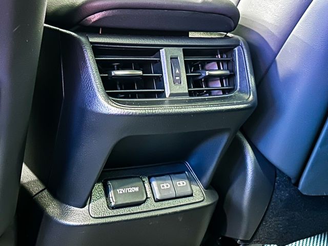 Lexus ES  第29張相片