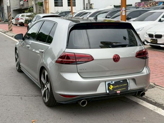 Volkswagen 福斯 Golf GTI  第1張相片