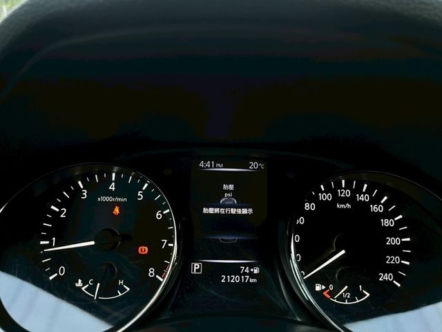 Nissan X-Trail  第19張相片