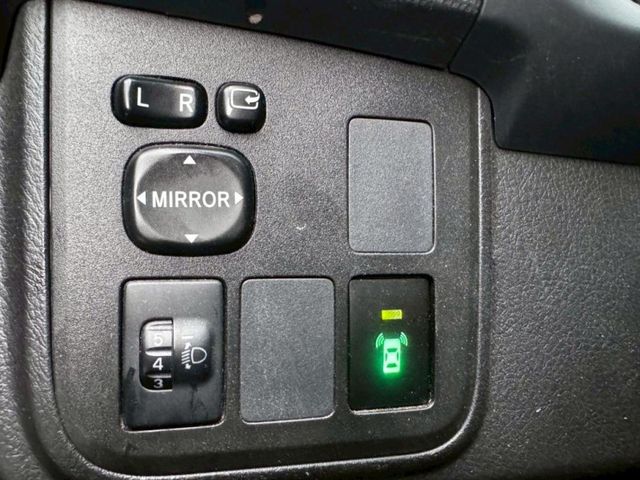 Toyota Wish  第9張相片