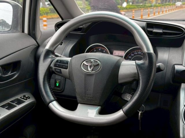 Toyota Wish  第15張相片