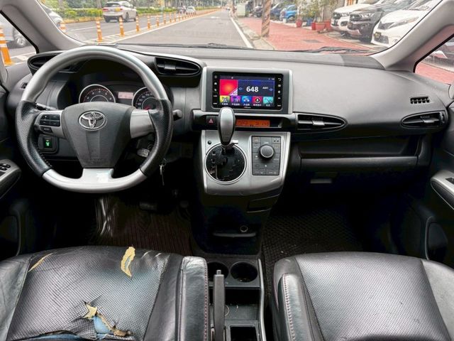 Toyota Wish  第16張相片