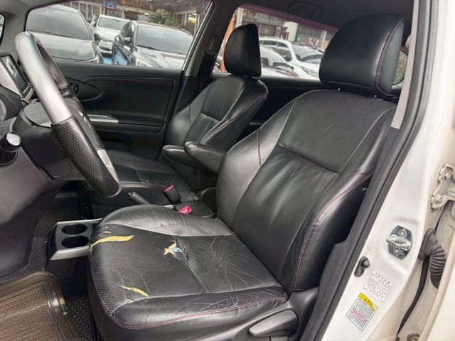 Toyota Wish  第19張相片