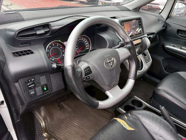 Toyota Wish  第20張相片