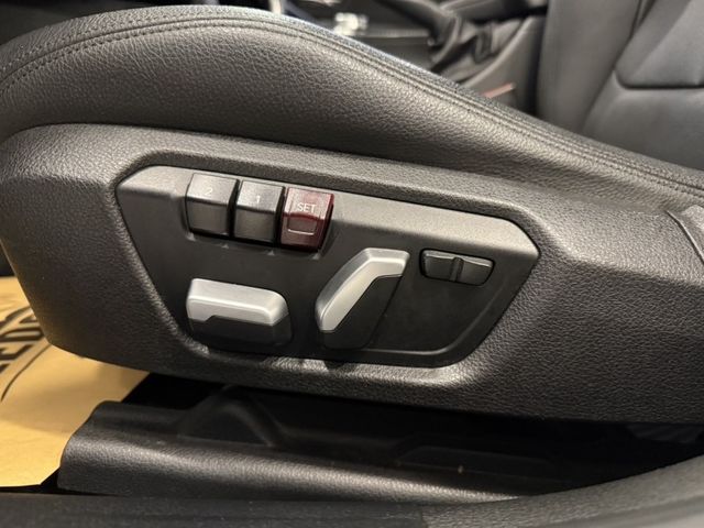 BMW/ 寶馬 318i  第23張相片