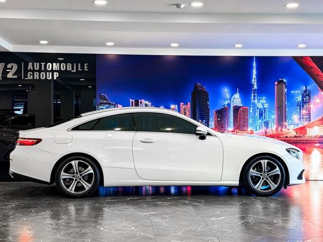 2018年M-Benz E-Class Coupe  E200  第12張相片