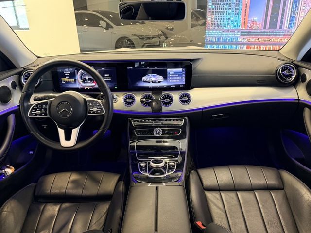2018年M-Benz E-Class Coupe  E200  第27張相片