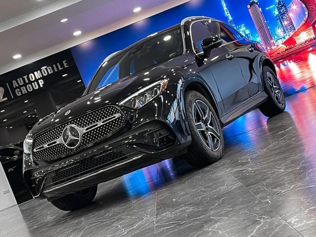 2023年M-Benz GLC300 SUV  第9張相片