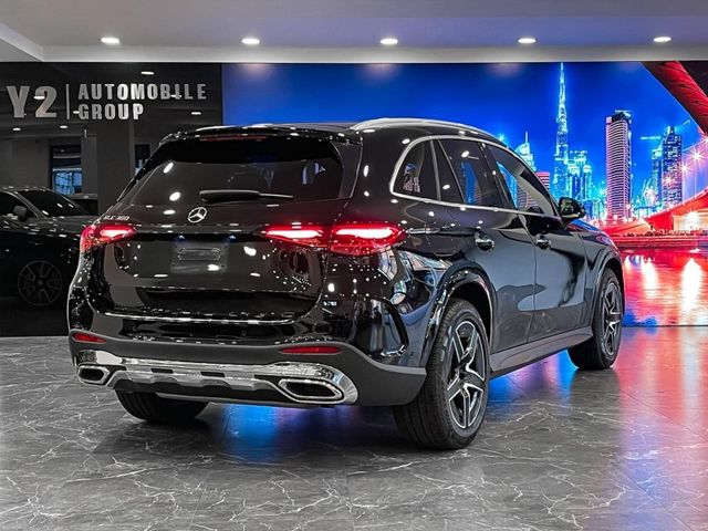 2023年M-Benz GLC300 SUV  第14張相片