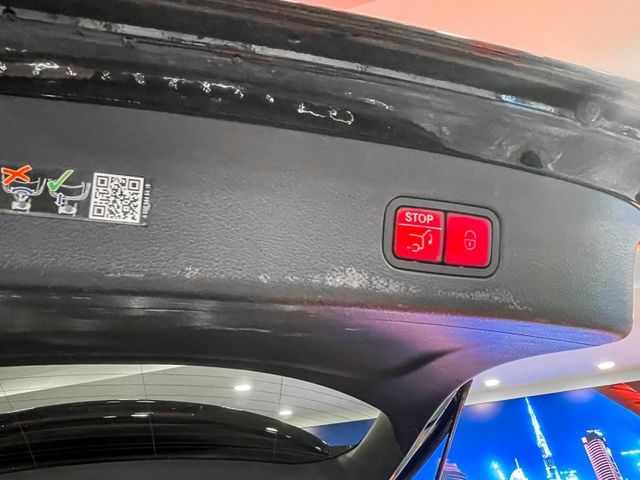2023年M-Benz GLC300 SUV  第22張相片