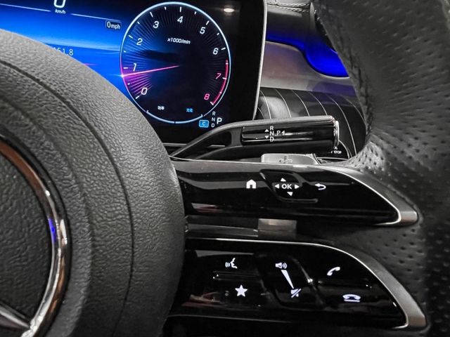 2023年M-Benz GLC300 SUV  第32張相片
