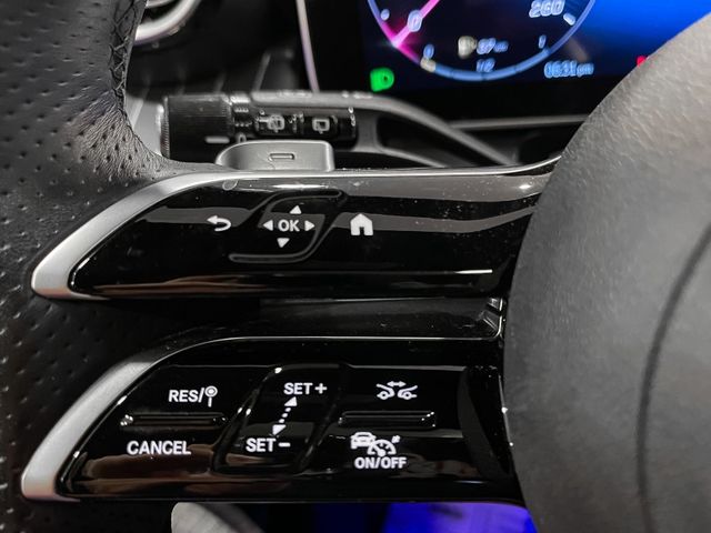 2023年M-Benz GLC300 SUV  第33張相片