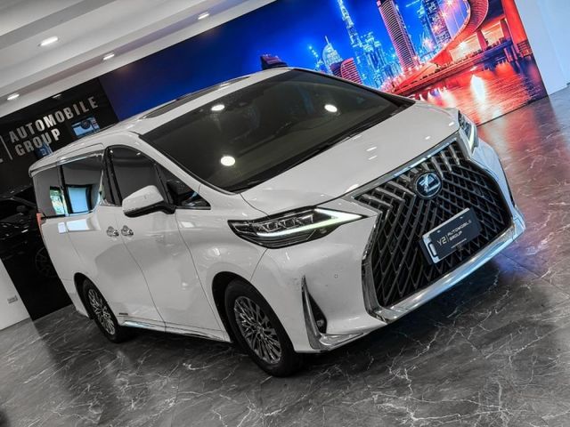 2023年Lexus LM300h 油電 七人座  第10張相片