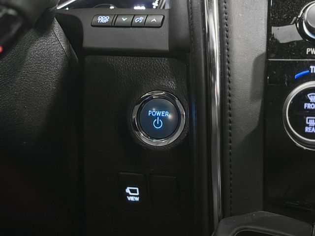 2023年Lexus LM300h 油電 七人座  第30張相片