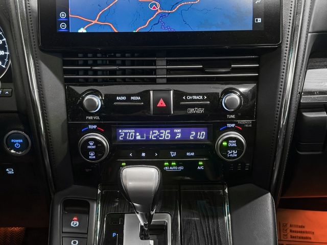 2023年Lexus LM300h 油電 七人座  第41張相片