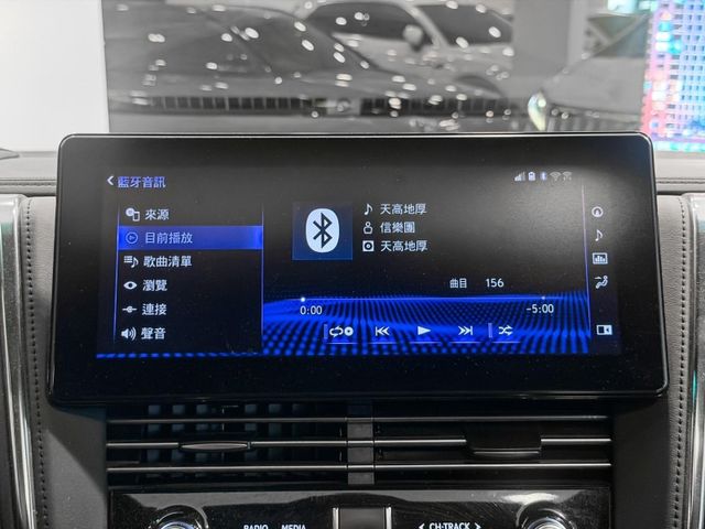 2023年Lexus LM300h 油電 七人座  第47張相片