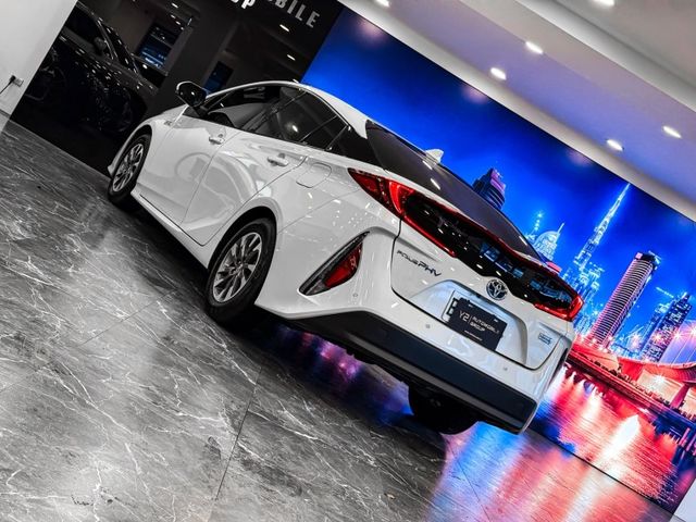 2022年 Toyota Prius PHV  第11張相片