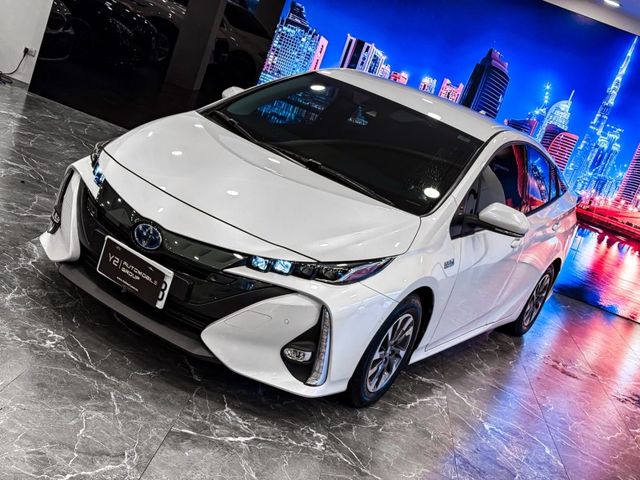 2022年 Toyota Prius PHV  第13張相片