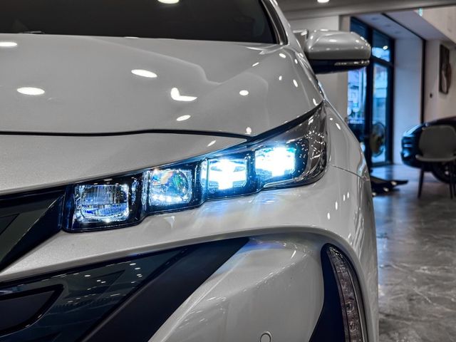 2022年 Toyota Prius PHV  第19張相片