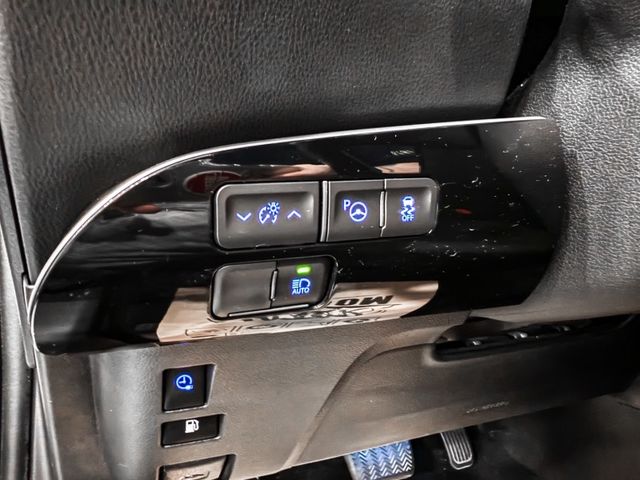 2022年 Toyota Prius PHV  第24張相片
