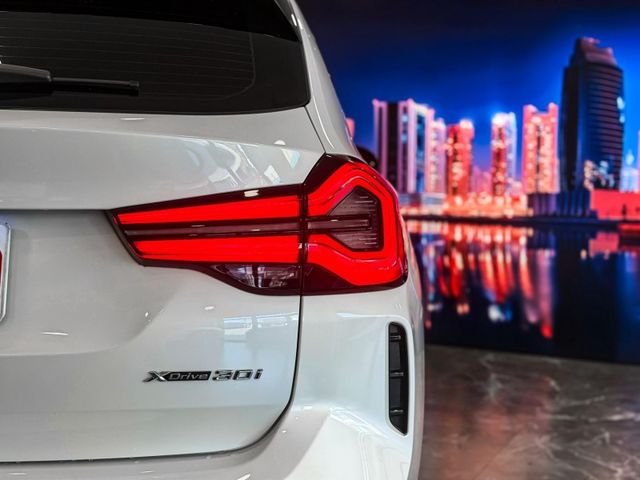 2022年BMW G01 X3 xDrive30i M-Sport 2.0  第17張相片