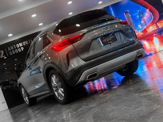2019年Infiniti QX50 風尚款  第15張相片