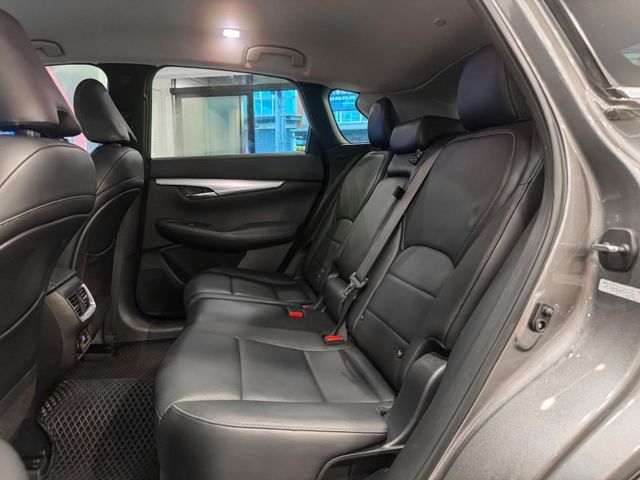 2019年Infiniti QX50 風尚款  第22張相片