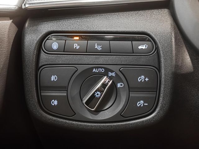 2019年Infiniti QX50 風尚款  第27張相片